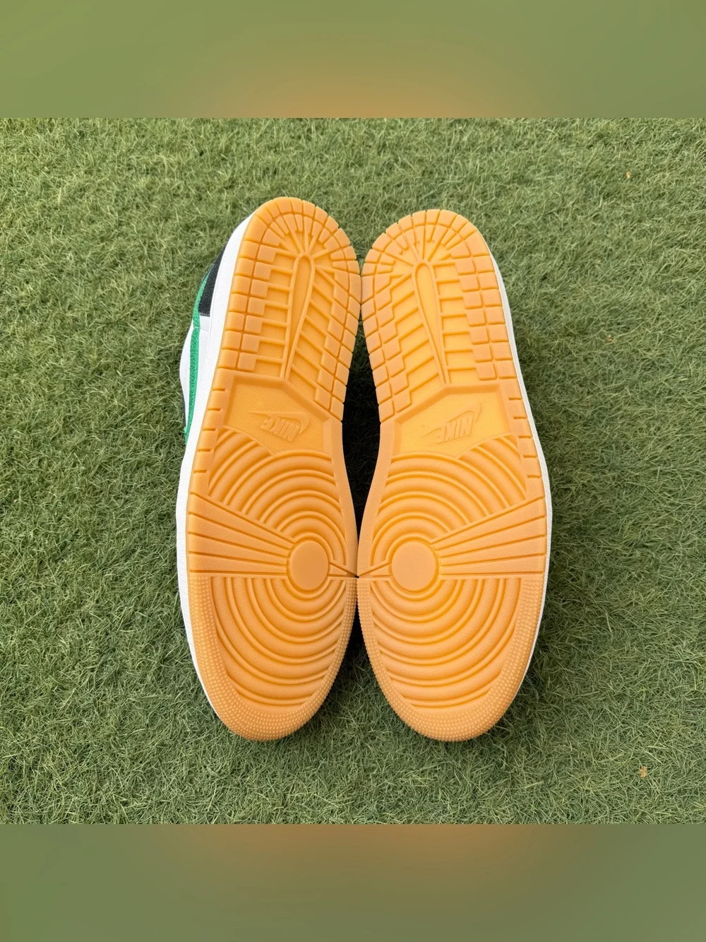 Air Jordan 1 Retro Low OG